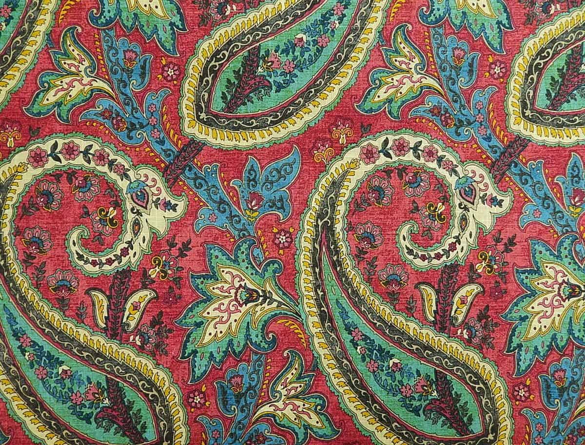 Waverly Williamsburg Plumtree Paisley Jewel | 1502 Fabrics